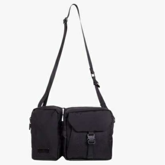 DOUGHTNUT 2-in-1 Split Back Crossbody Bag NWT - Picture 1 of 12